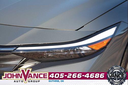 2025 Hyundai ELANTRA SEL