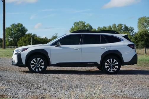 Crystal White Pearl 2024 Subaru Outback Limited