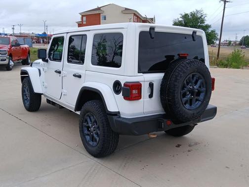 Bright White Clearcoat 2026 Jeep Wrangler 85th Anniversary