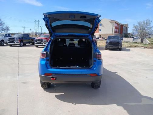 Hydro Blue Pearlcoat 2026 Jeep Compass Trailhawk
