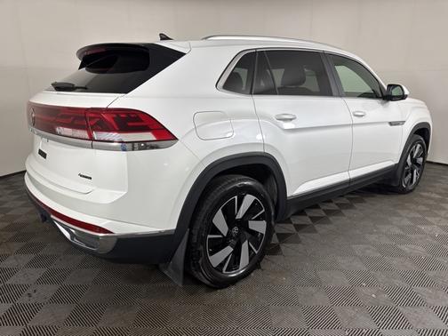 2024 Volkswagen Atlas Cross Sport 2.0T SEL