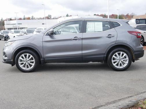 2022 Nissan Rogue Sport S