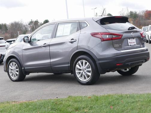 2022 Nissan Rogue Sport S