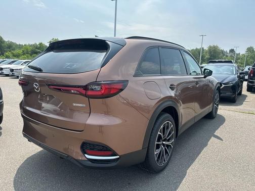 2025 Mazda CX-70 PHEV Premium Package