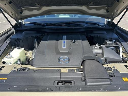 2025 Mazda CX-70 PHEV Premium Plus Package