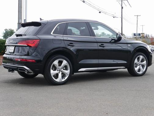2024 Audi Q5 45 S line quattro Premium