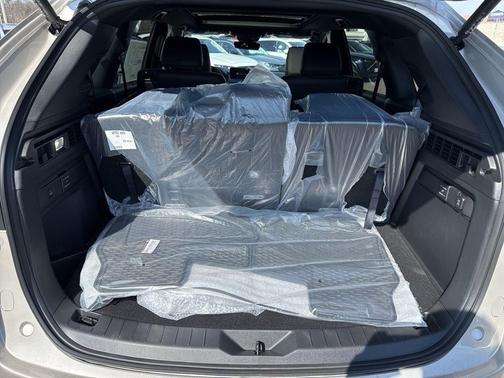 Platinum Quartz Metallic 2026 Mazda CX-90 PHEV Premium Plus