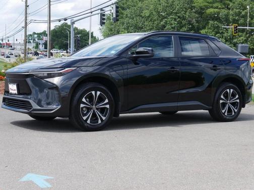2024 Toyota bZ4X XLE