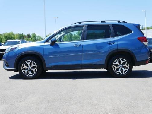 Horizon Blue Pearl 2022 Subaru Forester Premium