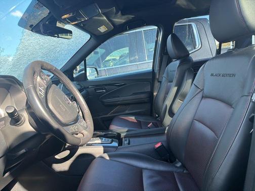 Crystal Black Pearl 2022 Honda Ridgeline Black Edition