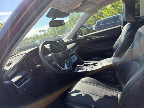 Deep Bordeaux 2022 INFINITI QX60 Luxe
