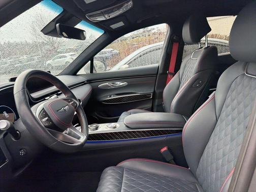 Savile Silver 2025 Genesis GV70 3.5T Sport