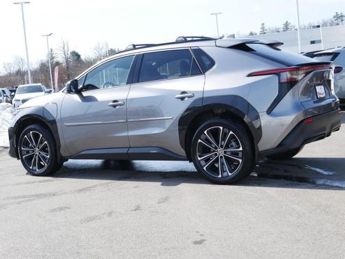 2025 Toyota bZ4X Limited