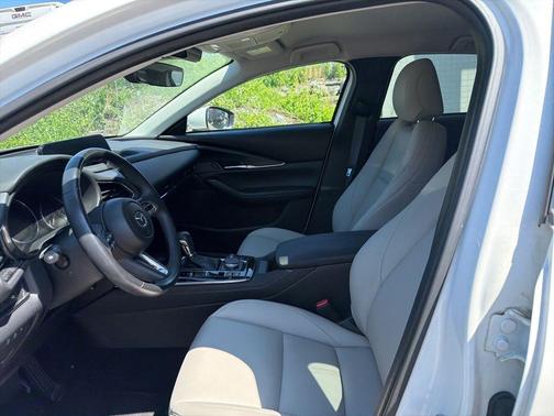 Snowflake White Pearl 2023 Mazda CX-30 2.5 S Preferred Package