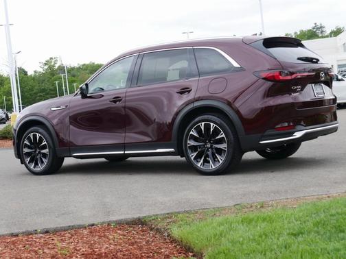 2024 Mazda CX-90 PHEV Premium Plus