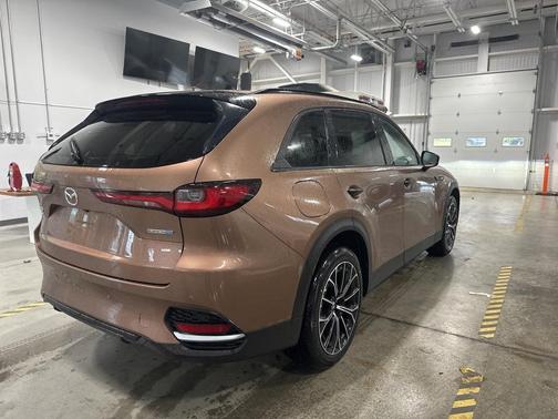 2025 Mazda CX-70 PHEV Premium Package
