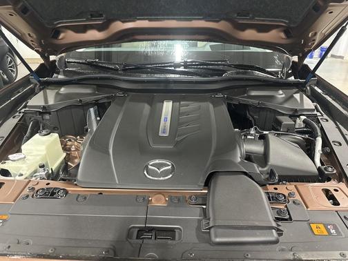 2025 Mazda CX-70 PHEV Premium Package
