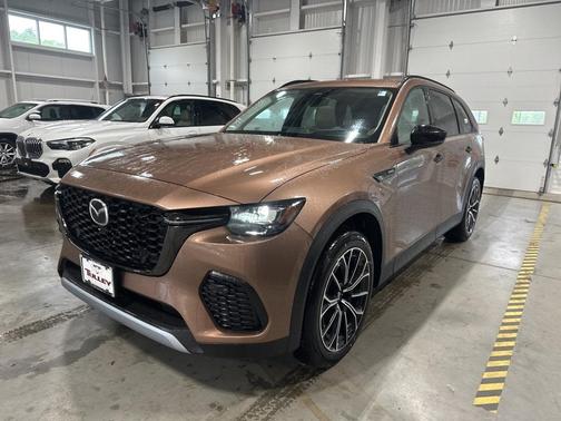 2025 Mazda CX-70 PHEV Premium Package