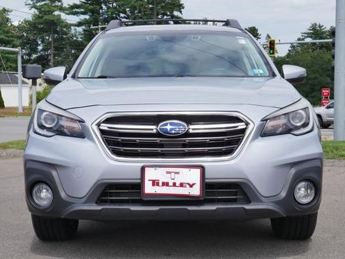 Ice Silver Metallic 2019 Subaru Outback 3.6R Limited
