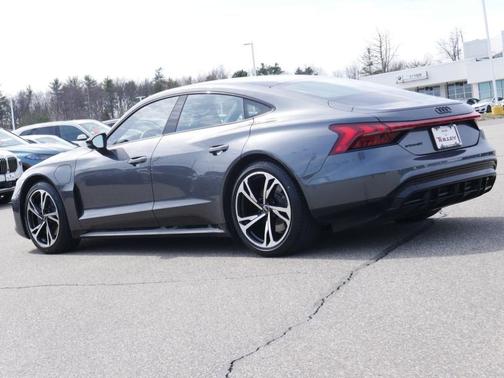 2022 Audi e-tron GT Prestige