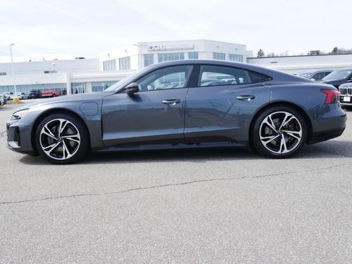 2022 Audi e-tron GT Prestige