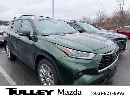 Green 2023 Toyota Highlander L