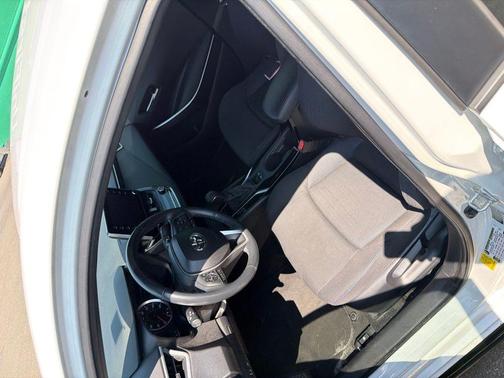 Super White 2020 Toyota Corolla SE