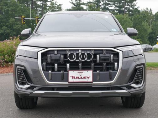 2025 Audi Q7 45 Premium Plus