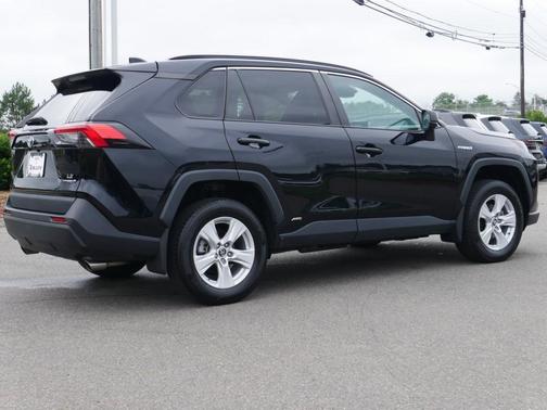 2020 Toyota RAV4 Hybrid LE