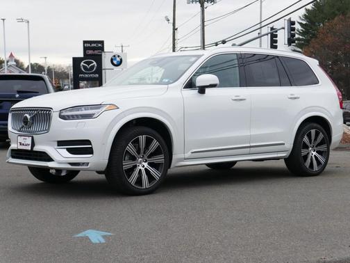 2024 Volvo XC90 B6 Ultimate Bright Theme 7-Seater