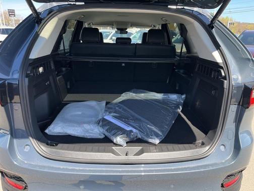 Polymetal Gray Metallic 2026 Mazda CX-70 SCP