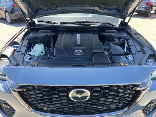 Polymetal Gray Metallic 2026 Mazda CX-70 SCP
