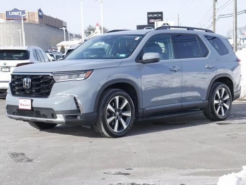 2023 Honda Pilot Touring