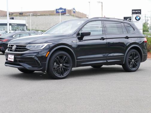 2022 Volkswagen Tiguan 2.0T SE R-Line Black