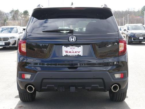 Crystal Black Pearl 2025 Honda Passport Black Edition
