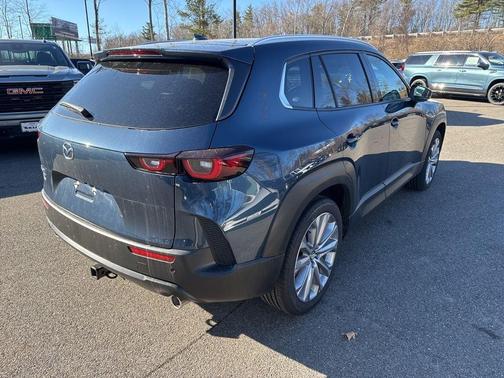 2026 Mazda CX-50 Premium