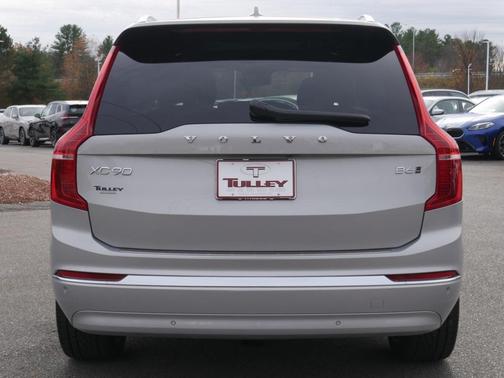2023 Volvo XC90 B6 Ultimate 7-Seater