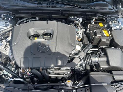2025 Mazda Mazda3 2.5 S Carbon Edition