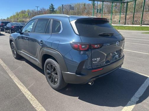 2025 Mazda CX-50 2.5 S Preferred Package