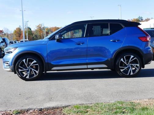2019 Volvo XC40 T5 R-Design