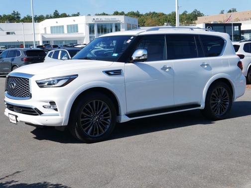 2023 INFINITI QX80 SENSORY