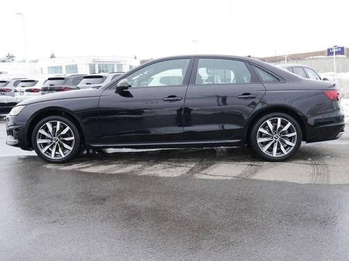 Mythos Black Metallic 2023 Audi A4 40 Premium Plus