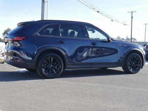 2025 Mazda CX-90 Premium