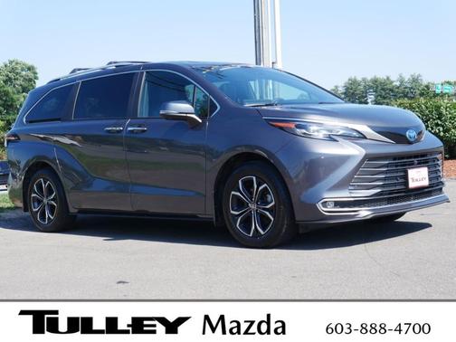 Magnetic Gray Metallic 2025 Toyota Sienna Platinum 7 Passenger