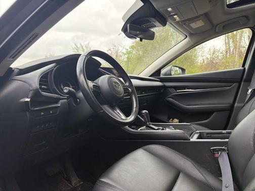 Machine Gray Metallic 2025 Mazda Mazda3 FWD w/Preferred Package