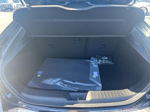 2025 Mazda Mazda3 FWD w/Preferred Package