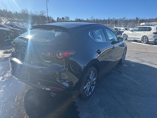 2025 Mazda Mazda3 FWD w/Preferred Package