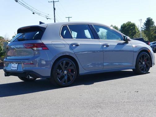 2022 Volkswagen Golf GTI 2.0T SE