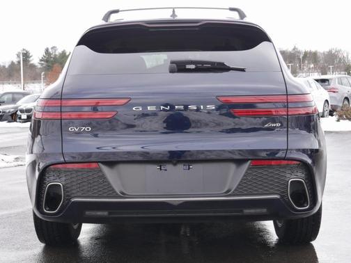 2023 Genesis GV70 2.5T