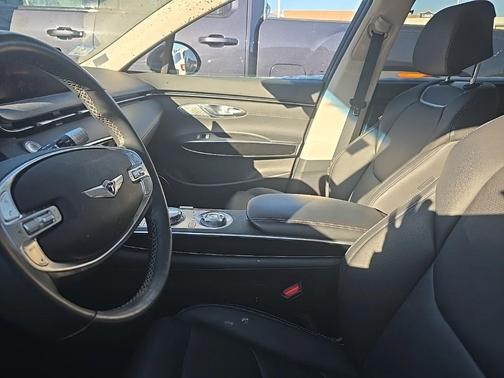 2023 Genesis GV70 2.5T